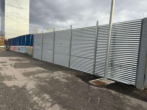 La nuova recinzione lungo la promenade La nuova recinzione lungo la promenade