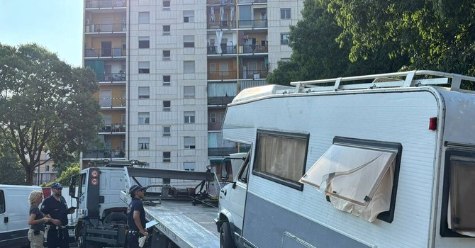 Operazione anti camper a Mirafiori Sud