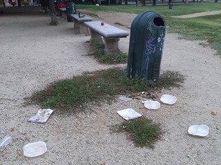 Degrado nella zona delle Porte Palatine Degrado nella zona delle Porte Palatine