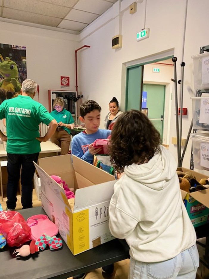 Torna la raccolta di materiale scolastico Torna la raccolta di materiale scolastico