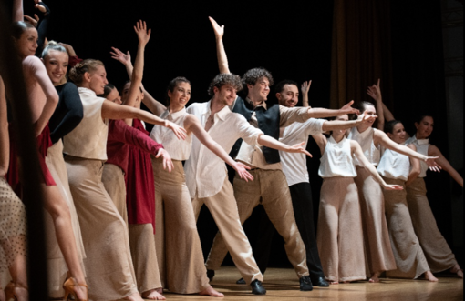 Un momento dello spettacolo Un momento dello spettacolo