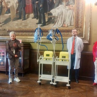 Due caschi refrigeranti donati all’Oncologia dell'ospedale Mauriziano