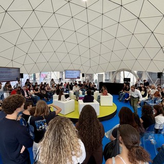 Festival Digitale Popolare, boom di giovani a Torino: “Il 74% ha fiducia nel futuro tecnologico”