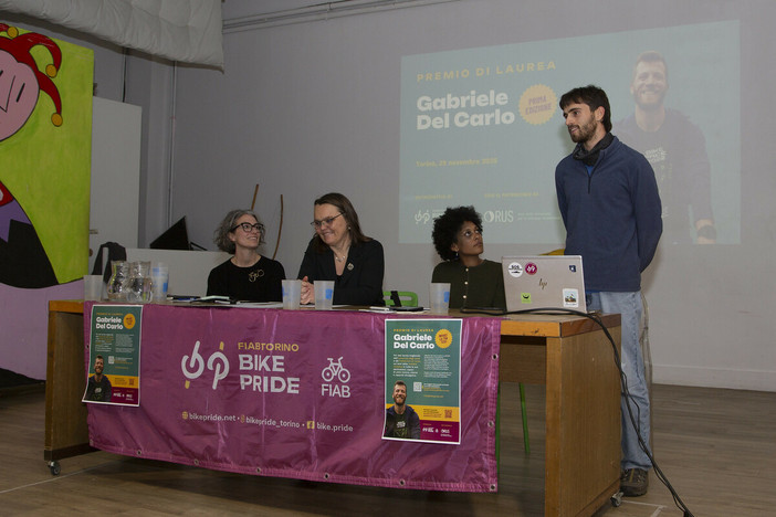 A Torino una domenica a pedali per la qualità dell'aria e il diritto alla salute A Torino una domenica a pedali per la qualità dell'aria e il diritto alla salute
