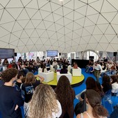 Festival Digitale Popolare, boom di giovani a Torino: “Il 74% ha fiducia nel futuro tecnologico” Festival Digitale Popolare, boom di giovani a Torino: “Il 74% ha fiducia nel futuro tecnologico”