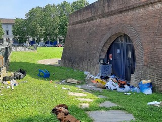 Degrado nella zona delle Porte Palatine Degrado nella zona delle Porte Palatine