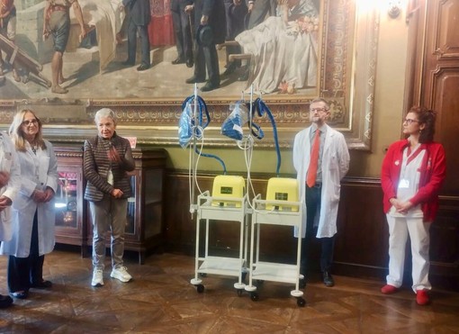 Due caschi refrigeranti donati all’Oncologia dell'ospedale Mauriziano