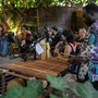 Musiche e danze dal mondo invadono il mercato di piazza Guala, torna il festival Consonanze Musiche e danze dal mondo invadono il mercato di piazza Guala, torna il festival Consonanze