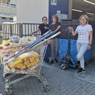 Donazione da parte della Coop di corso Belgio Donazione da parte della Coop di corso Belgio