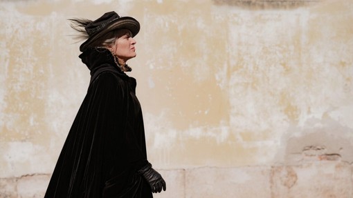 &quot;Duse&quot;, Pietro Marcello a confronto con il mito dell'attrice: la recensione