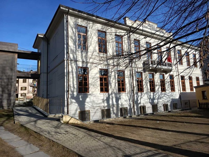 Lavori eseguiti per scuola Buat Albiana Lavori eseguiti per scuola Buat Albiana