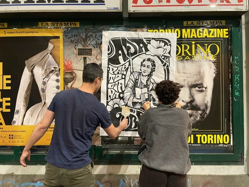 Extinction Rebellion porta le partigiane sui muri con un’azione simbolica