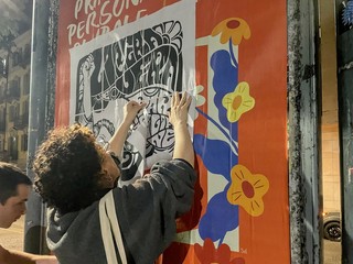 Extinction Rebellion porta le partigiane sui muri con un’azione simbolica