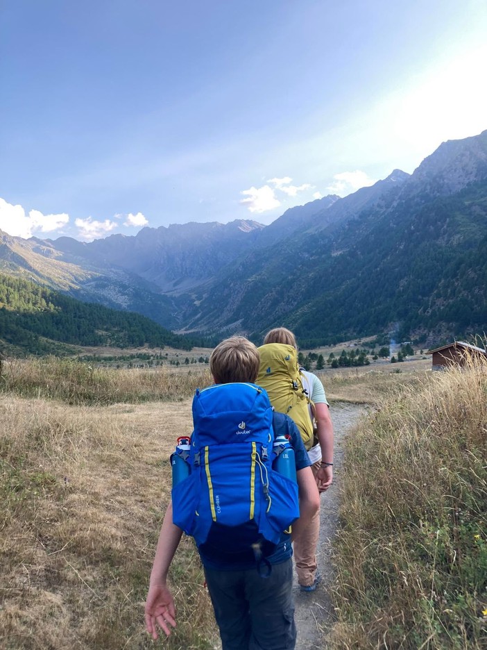 Pellicino cammina con gli stambecchi: il trekking di Legambiente Val Pellice metterà le tende al Rifugio Barbara Pellicino cammina con gli stambecchi: il trekking di Legambiente Val Pellice metterà le tende al Rifugio Barbara