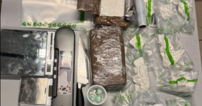 Moncalieri, trovati in possesso di oltre 3 kg di cocaina pronta per lo spaccio: arrestati in due Moncalieri, trovati in possesso di oltre 3 kg di cocaina pronta per lo spaccio: arrestati in due