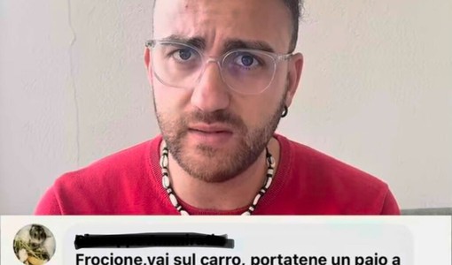 Uno dei tanti insulti rivolti al consigliere Raia