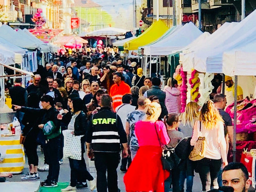 Via Stradella diventa un'isola pedonale, domenica c'è la Festa d’Autunno Via Stradella diventa un'isola pedonale, domenica c'è la Festa d’Autunno