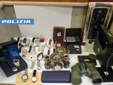 Il materiale ritrovato dalla Polizia