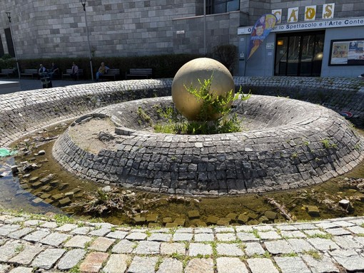Le condizioni della storica fontana