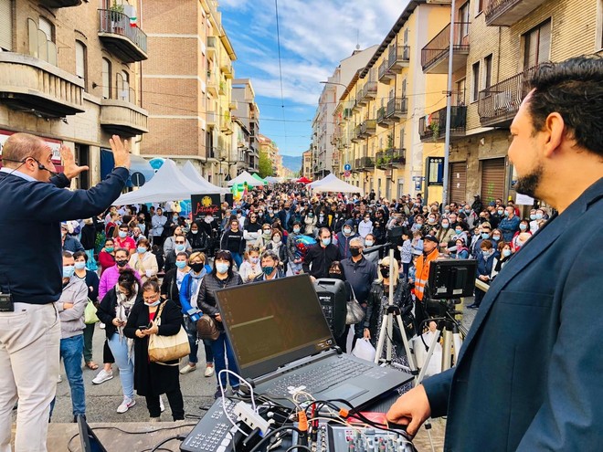 Festa in via Stradella