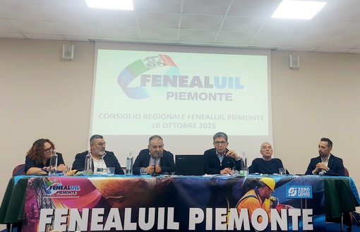 Un momento dell'assemblea della Feneal Un momento dell'assemblea della Feneal
