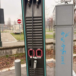 Uno dei tanti furti, nei pressi del parcheggio Caio Mario