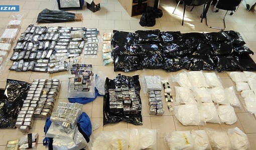 Armi e droga sequestrate dalla Polizia