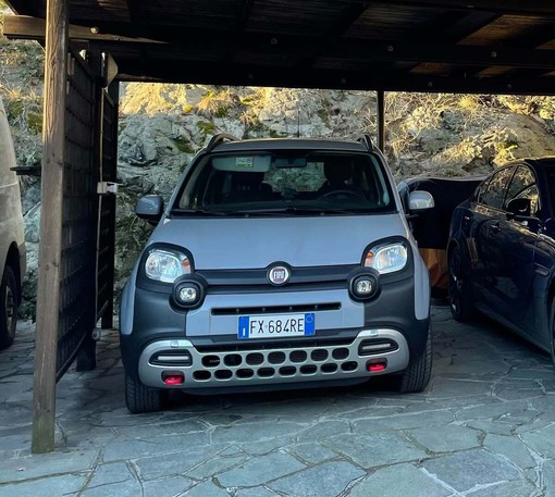 La Fiat Panda rubata in via Livorno La Fiat Panda rubata in via Livorno