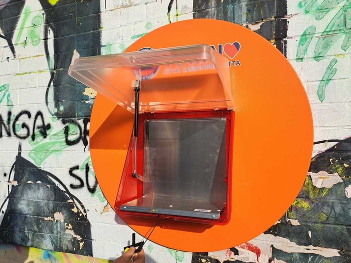 Il defibrillatore rubato al parco Di Vittorio