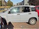 Una delle auto vandalizzate Una delle auto vandalizzate