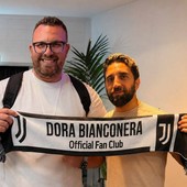Il vicepresidente Ozimo e il presidente Caputo del fans club Dora Bianconera Il vicepresidente Ozimo e il presidente Caputo del fans club Dora Bianconera