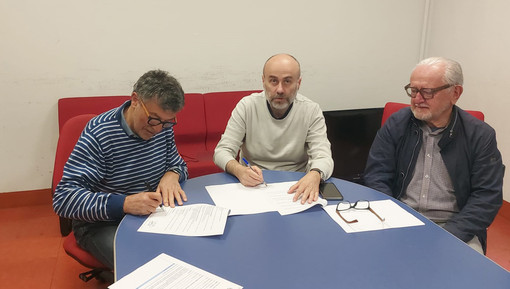 Il momento della firma del protocollo