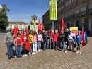 Manifestazione questa mattina davanti alla prefettura Manifestazione questa mattina davanti alla prefettura