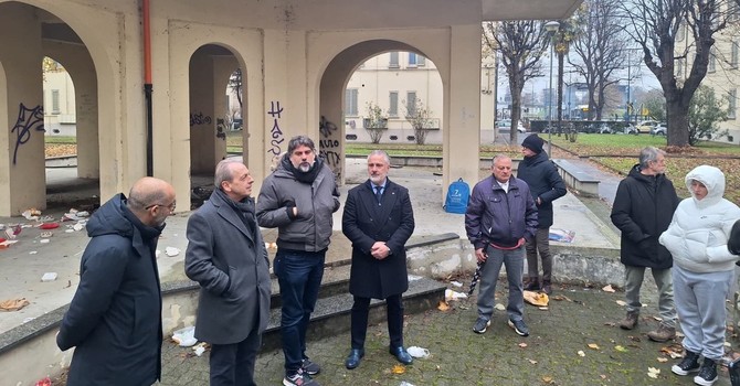 Degrado infinito al Villaggio Snia: tra rifiuti e ratti, il quartiere chiede aiuto Degrado infinito al Villaggio Snia: tra rifiuti e ratti, il quartiere chiede aiuto