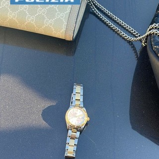 L'orologio sottratto con l'inganno a una donna di oltre 80 anni a Chieri