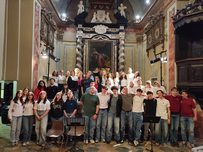 Studenti in scena per la solidarietà: Virgilio, Giono e Morricone al Tempio valdese di Pinerolo
