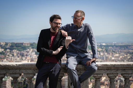 Fabrizio Bosso &amp; Julian Oliver Mazzariello -  Il cielo è pieno di stelle - Omaggio a Pino Daniele
