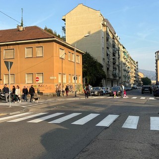 Uno degli attraversamenti più pericolosi del quartiere
