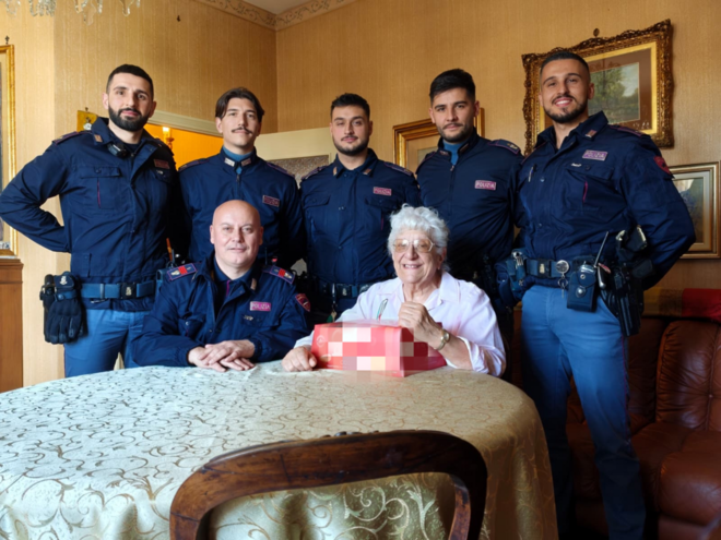 La donna è stata raggiunta telefonicamente da un truffatore, poi arrestato La donna è stata raggiunta telefonicamente da un truffatore, poi arrestato