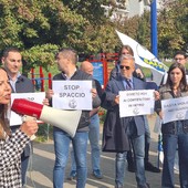 La contestazione della Lega al giardino Madre Teresa La contestazione della Lega al giardino Madre Teresa