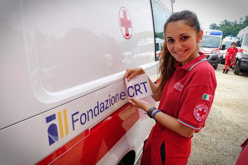 La Croce Rossa Italiana conferisce la medaglia d'oro alla Fondazione CRT