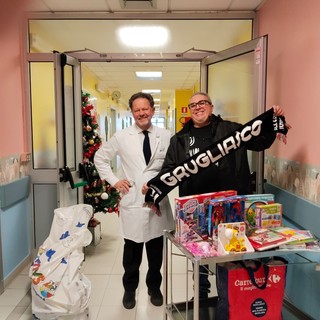 Juventus Club Grugliasco: doni e giocattoli per i bimbi dell'ospedale di Rivoli
