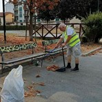 Giorgio Scialuga, 65 anni, si prende cura del suo quartiere