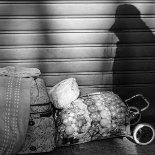 Fotografia di Michele D'Ottavio, serie "Homeless", esibita durante la mostra "Randagi"