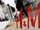 Continua l'agitazione dei lavoratori di H&amp;M contro i licenziamenti: presidio a Torino