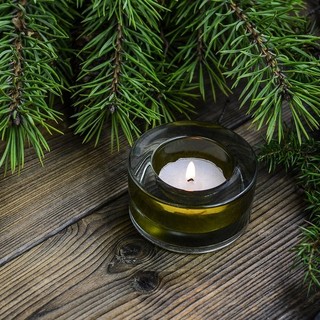 Home fragrance: una componente essenziale della casa contemporanea, un elemento d’arredo invisibile capace di definire l’identità di uno spazio.