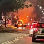 L'incendio dell'auto in corso Maroncelli