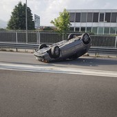 Un'altra auto ribaltata sulla Provinciale 161 a Luserna San Giovanni