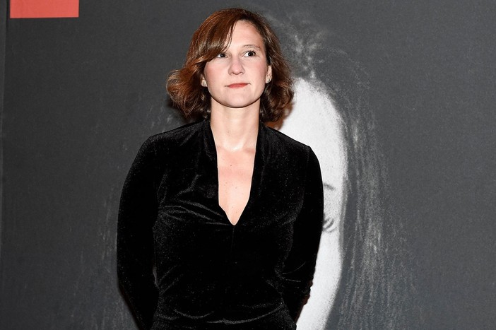 La regista torinese Irene Dionisio firma il corto &quot;Murmur&quot;: un omaggio a una visione libera e artigiana dell'arte con la voce di Isabella Ragonese