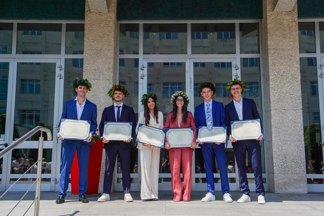 I primi laureati in Tecnologie per l'Industria Manifatturiera I primi laureati in Tecnologie per l'Industria Manifatturiera